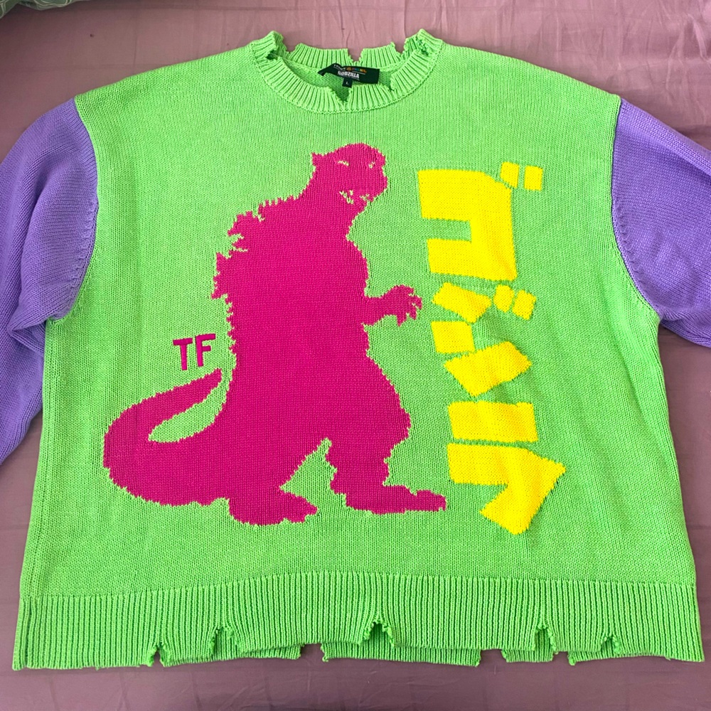 Teddy Fresh oversized distressed Godzilla sweater size L